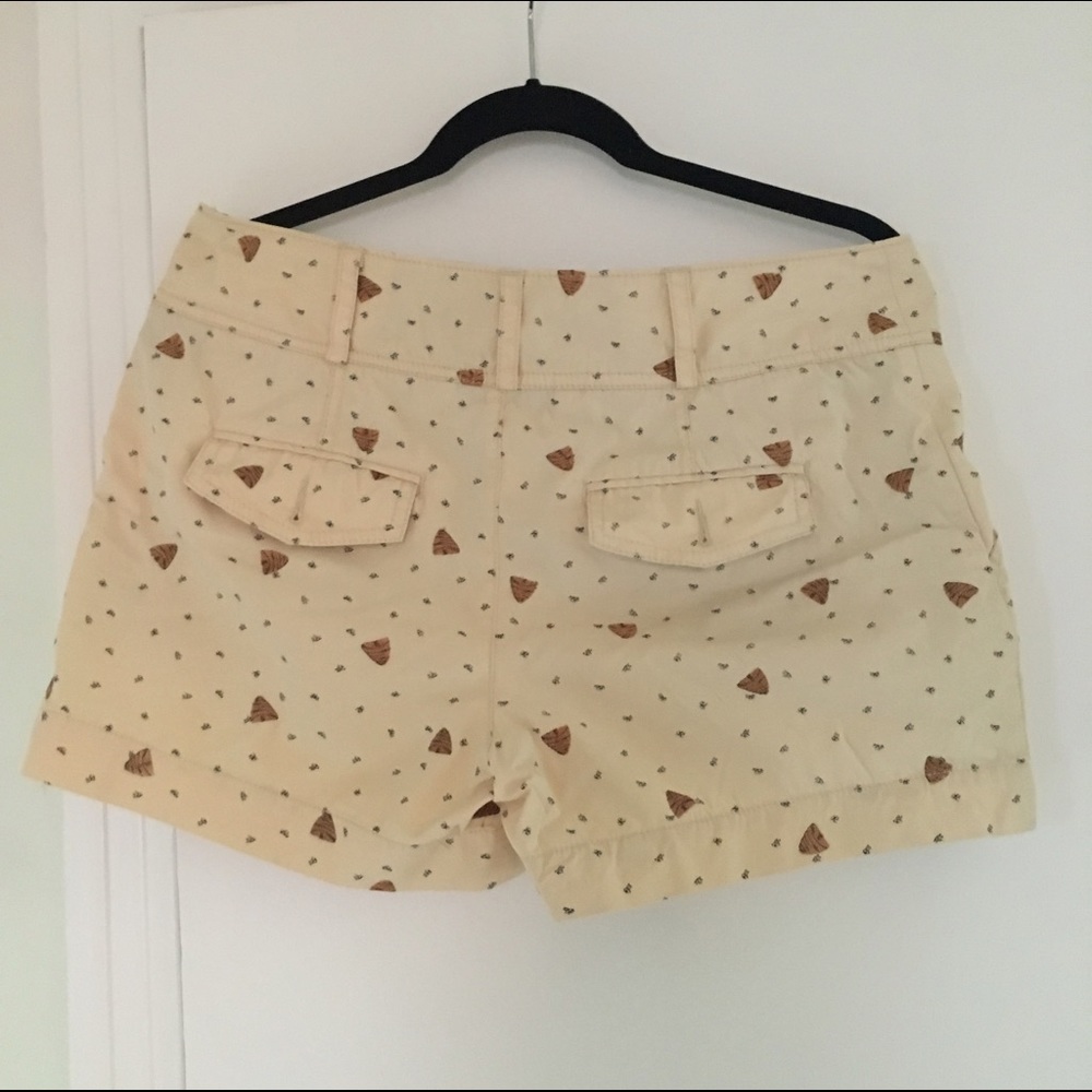 Shorts, Cute Bee Pattern. - image 4